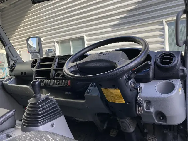 日野 デュトロ TKG-XZU710M(2WD)の写真17