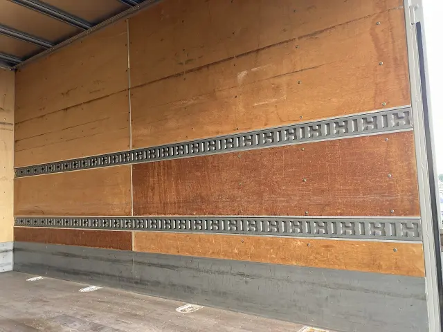 マツダ タイタン TRG-LKR85N(2WD)の写真24