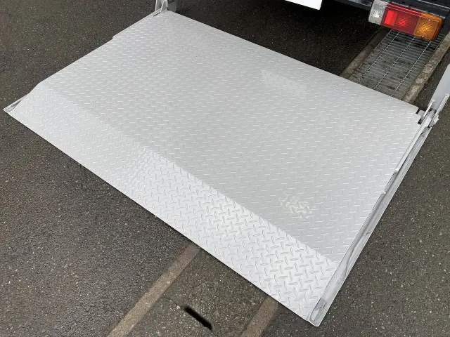 日野 デュトロ TKG-XZC600M(2WD)の写真6