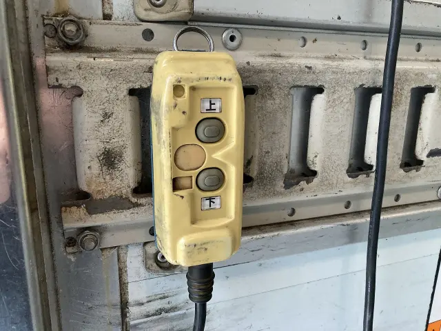 三菱 キャンター TPG-FEA50(2WD)の写真29