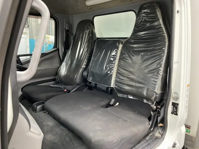 三菱 キャンター TPG-FEA50(2WD)の写真46