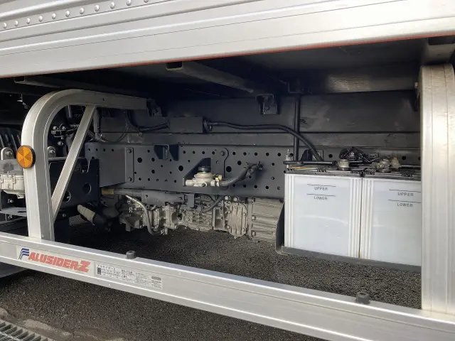 いすゞ エルフ 2RG-NLR88AN(2WD)の写真8