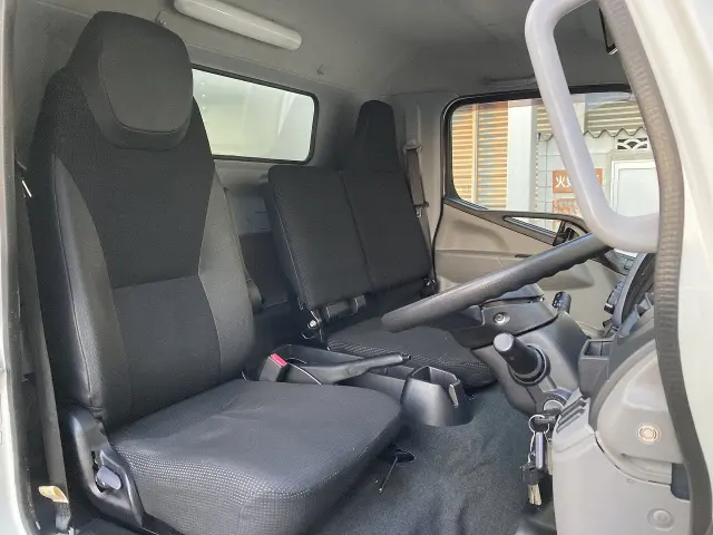 三菱 キャンター TPG-FEB50(2WD)の写真16