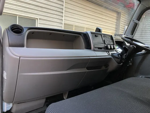 三菱 キャンター TPG-FEB50(2WD)の写真21