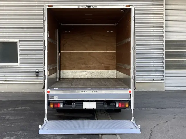 いすゞ エルフ TPG-NPR85AN(2WD)の写真5