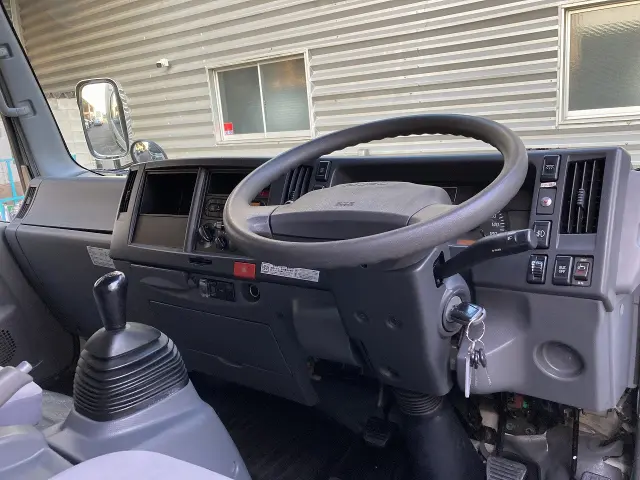 いすゞ エルフ TPG-NPR85AN(2WD)の写真17