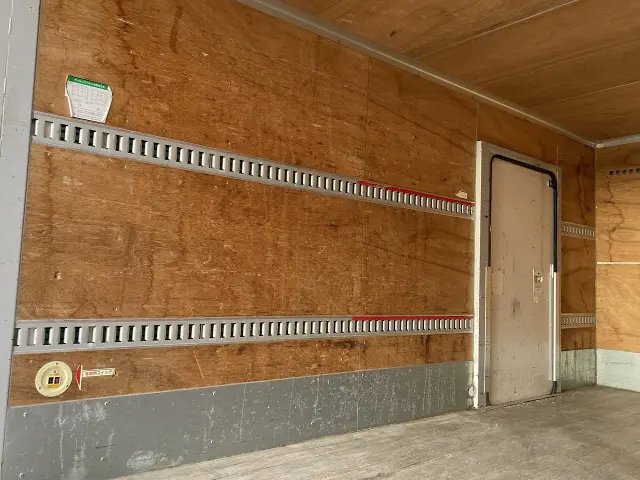 いすゞ エルフ TPG-NPR85AN(2WD)の写真23