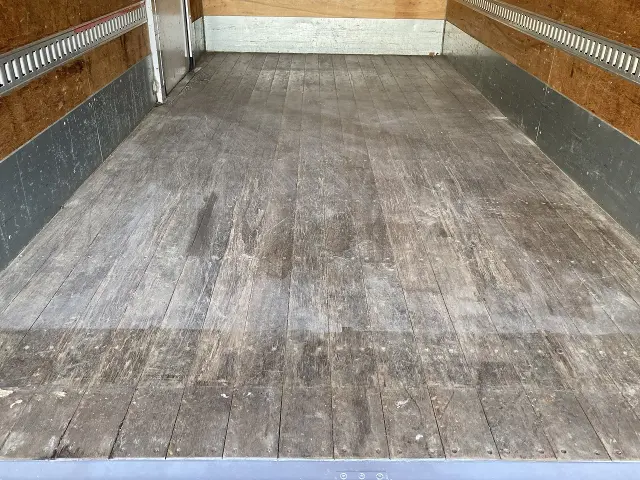 いすゞ エルフ TPG-NPR85AN(2WD)の写真25