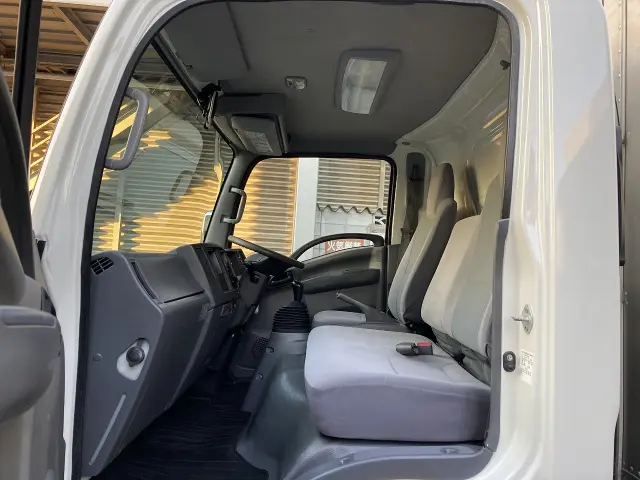 いすゞ エルフ TPG-NPR85AN(2WD)の写真40