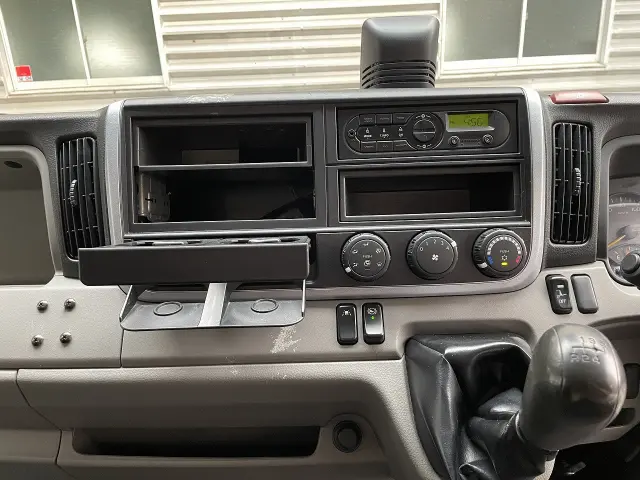 三菱 キャンター TPG-FEB50(2WD)の写真17