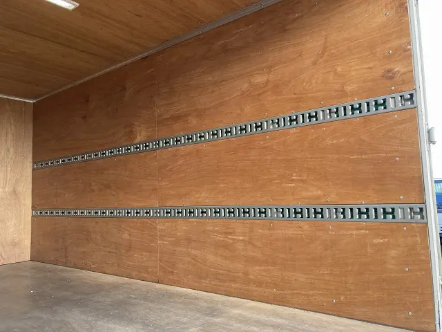 三菱 キャンター TPG-FEB50(2WD)の写真23