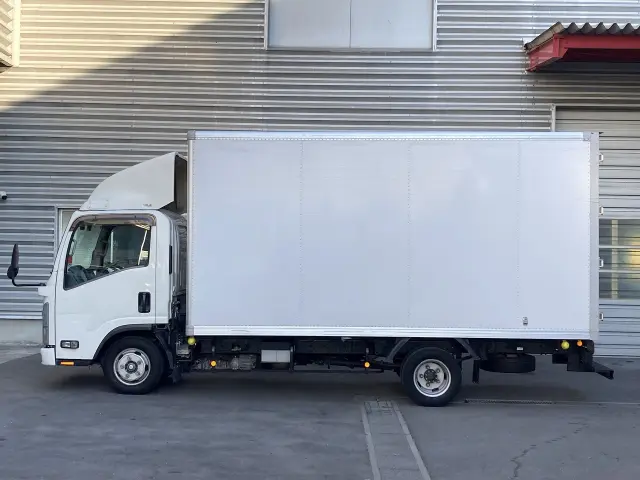 いすゞ エルフ 2RG-NLR88AN(2WD)の写真2