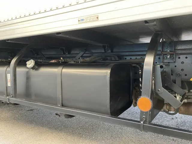 いすゞ エルフ 2RG-NLR88AN(2WD)の写真10