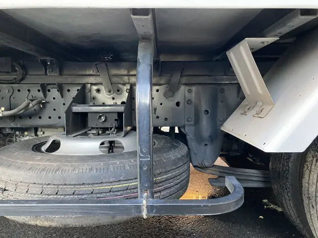 いすゞ エルフ TRG-NJR85AN(2WD)の写真10