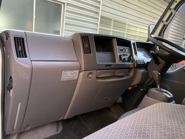 いすゞ エルフ TRG-NJR85AN(2WD)の写真20