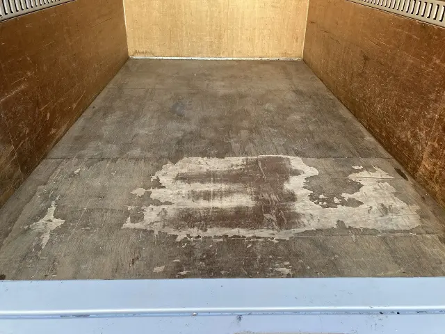 いすゞ エルフ TRG-NJR85AN(2WD)の写真24