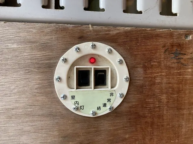 いすゞ エルフ TRG-NJR85AN(2WD)の写真28