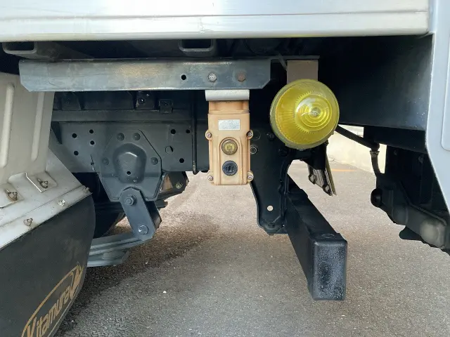 いすゞ エルフ TRG-NJR85AN(2WD)の写真33