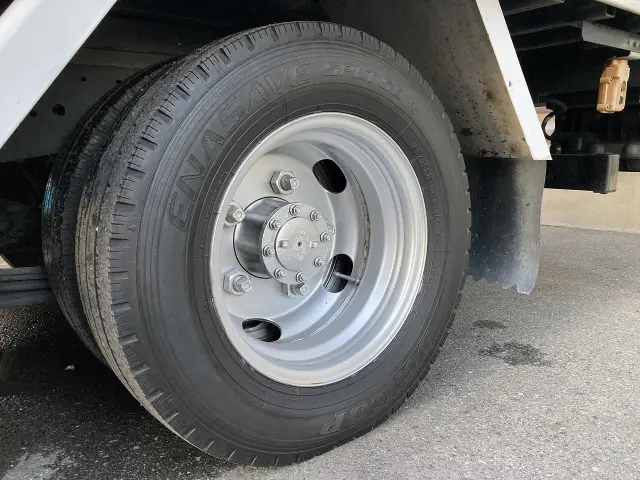 いすゞ エルフ TRG-NJR85AN(2WD)の写真36