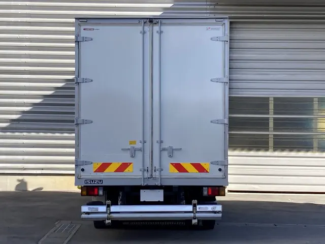 いすゞ エルフ 2RG-NPR88YN(2WD)の写真4