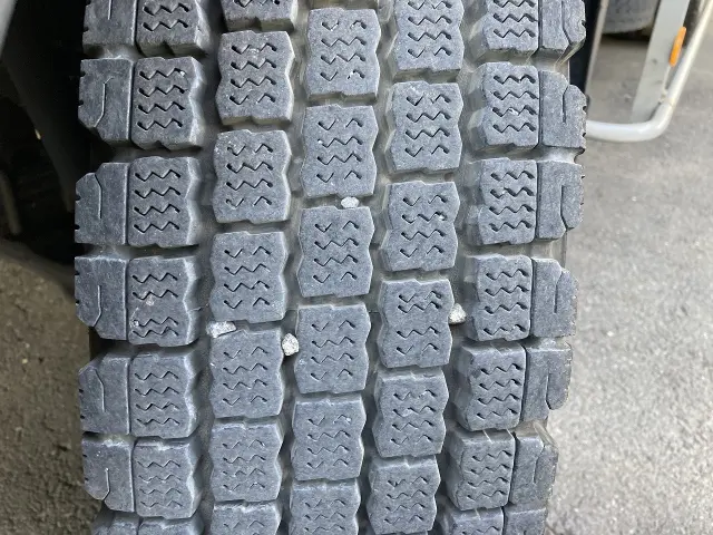 いすゞ エルフ 2RG-NPR88YN(2WD)の写真14