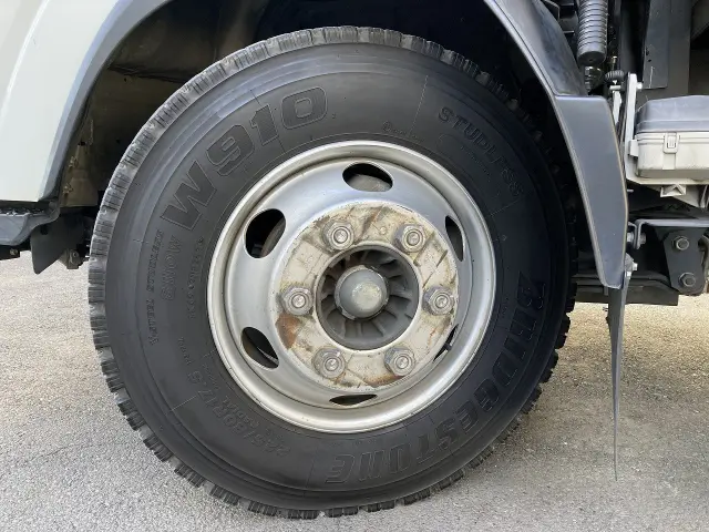 いすゞ エルフ 2RG-NPR88YN(2WD)の写真35