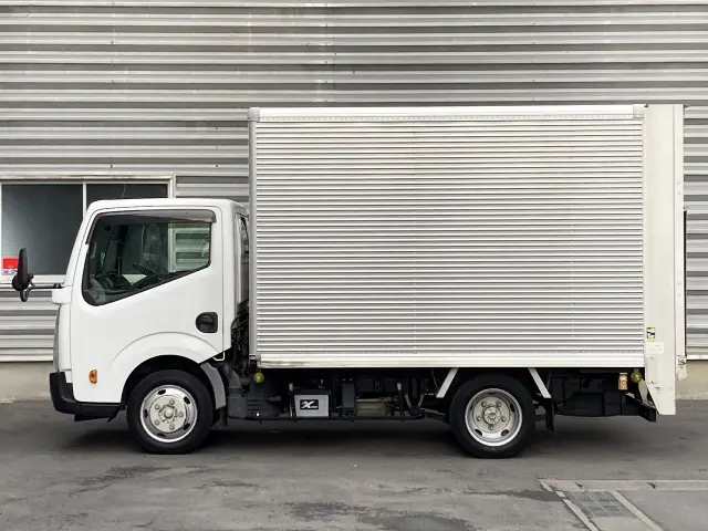 日産 アトラス SKG-TZ2F24(2WD)の写真2