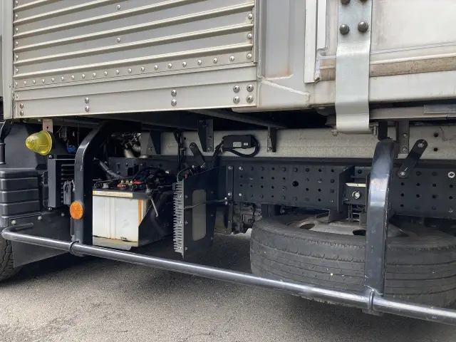 三菱 キャンター 2PG-FEB50(2WD)の写真9