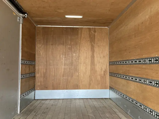 三菱 キャンター 2PG-FEB50(2WD)の写真26