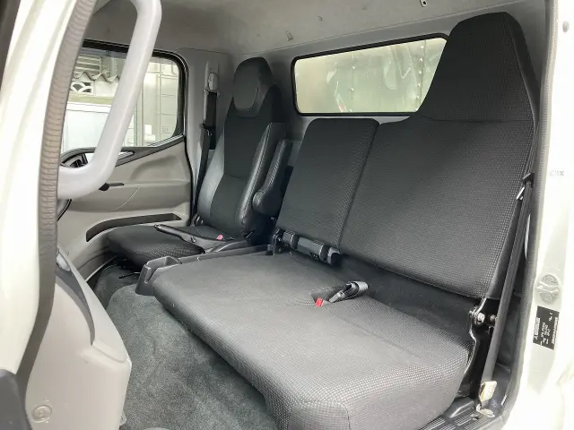 三菱 キャンター 2PG-FEB50(2WD)の写真45