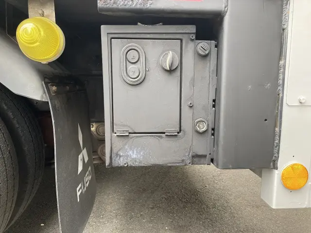 三菱 キャンター TKG-FBA20(2WD)の写真11