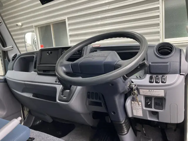 三菱 キャンター TKG-FBA20(2WD)の写真17