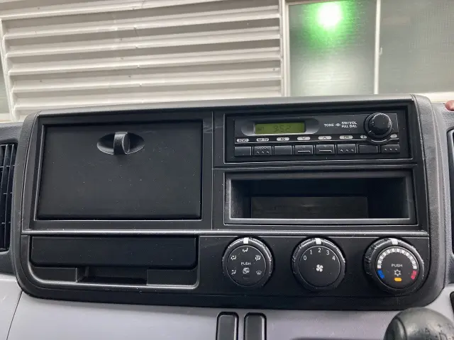 三菱 キャンター TKG-FBA20(2WD)の写真18