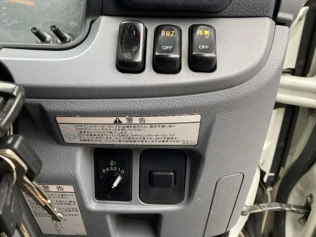 三菱 キャンター TKG-FBA20(2WD)の写真40