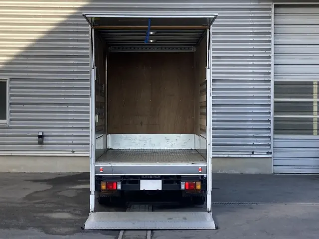 いすゞ エルフ TKG-NMR85Nの写真5