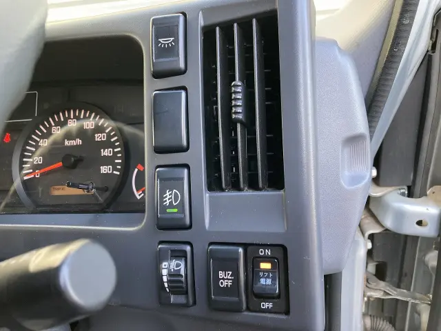 いすゞ エルフ TKG-NMR85Nの写真41