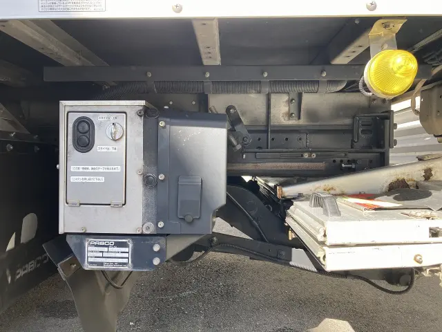 三菱 キャンター TPG-FEB50(2WD)の写真11