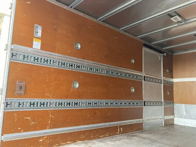 三菱 キャンター TPG-FEB50(2WD)の写真24