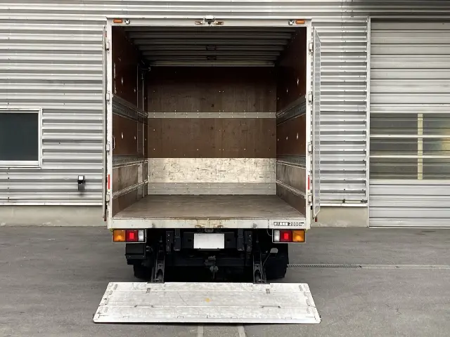 三菱 キャンター TPG-FEB50(2WD)の写真5