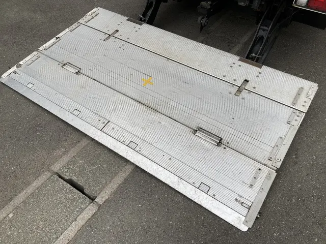 三菱 キャンター TPG-FEB50(2WD)の写真6