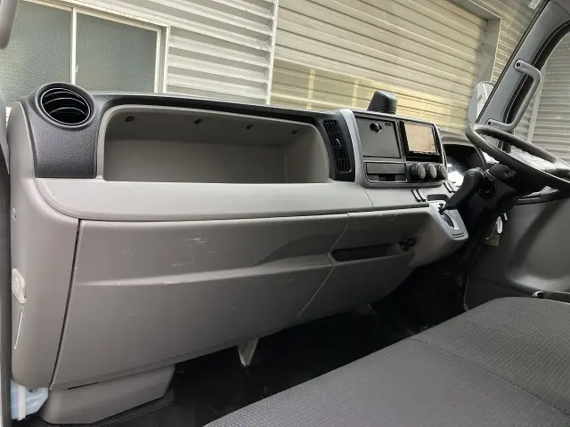 三菱 キャンター TPG-FEB50(2WD)の写真21