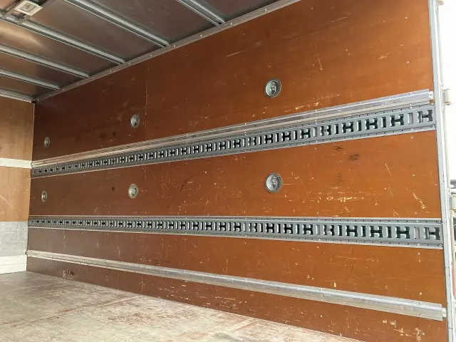 三菱 キャンター TPG-FEB50(2WD)の写真24