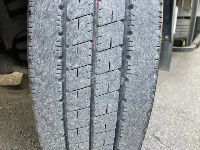 いすゞ エルフ TRG-NJR85AN(2WD)の写真14