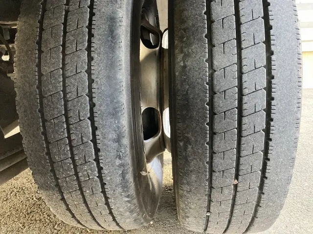 いすゞ エルフ TRG-NJR85AN(2WD)の写真15