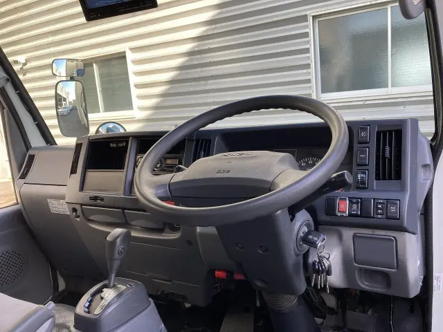 いすゞ エルフ TRG-NJR85AN(2WD)の写真17