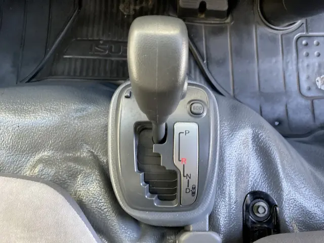 いすゞ エルフ TRG-NJR85AN(2WD)の写真19