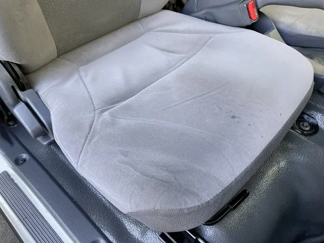 いすゞ エルフ TRG-NJR85AN(2WD)の写真37