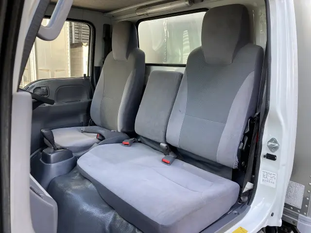 いすゞ エルフ TRG-NJR85AN(2WD)の写真43