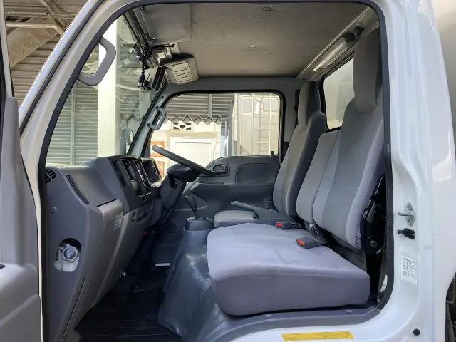 いすゞ エルフ TRG-NJR85AN(2WD)の写真44