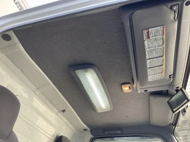 いすゞ エルフ BKG-NMR85AN(2WD)の写真20